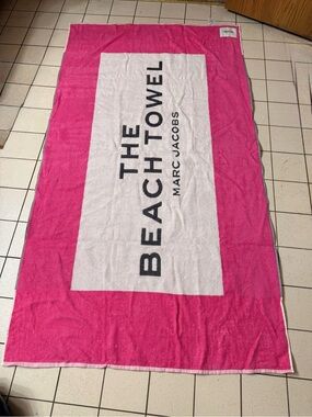 Marc Jacobs Hot Pink and White 'The Beach Towel' Designer Cotton Towel